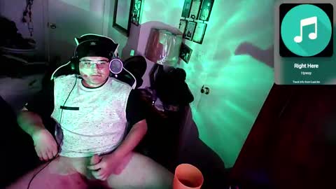 Snapshot of antonnastyfreak chatting on 6, 10, 2025 antonnastyfreak online show from 6, 10, 2025