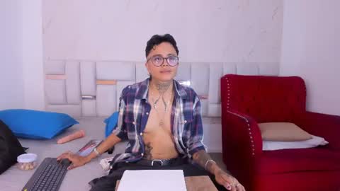 Snapshot of antony_d_ossa chatting on 10, 6, 2026 antony_d_ossa online show from 10, 6, 2026