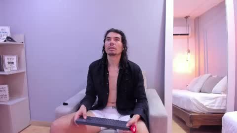 Snapshot of antonystone_ chatting on 26, 6, 2026 Antony Stone online show from 26, 6, 2026