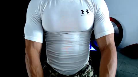 Instagram miguelangel1802  online show from 1, 2, 2026