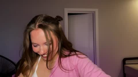 Snapshot of anuetta chatting on 24, 6, 2026 Aneutta online show from 24, 6, 2026