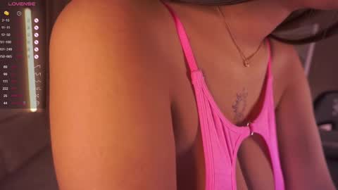  Sunday - start 0400 PM GMT -4 online show from 1, 10, 2025