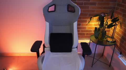 anya online show from 18, 1, 2025