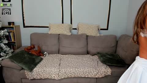 Anya online show from 16, 12, 2025