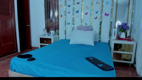 Anyela  online show from 26, 9, 2025