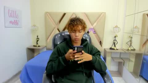 anyelotwink online show from 24, 2, 2026