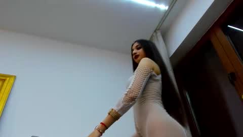 Anyssia  online show from 12, 11, 2025