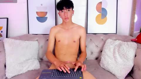 Anyul  online show from 14, 1, 2025