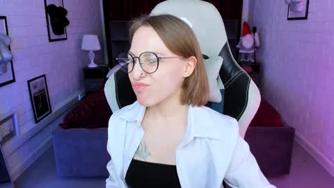 APHEX QUEEN online show from 11, 1, 2025