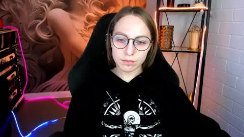 APHEX QUEEN online show from 2, 2, 2025