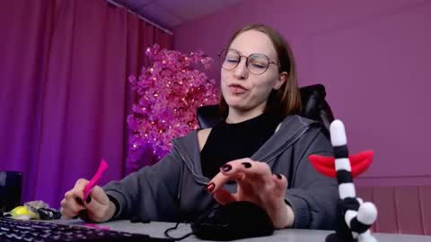 APHEX QUEEN online show from 28, 2, 2025