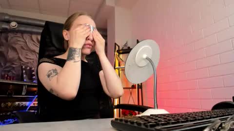 APHEX QUEEN online show from 12, 9, 2025