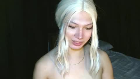 Roman Goddess online show from 25, 12, 2024