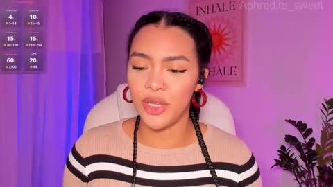Snapshot of aphrodite_sweet chatting on 15, 10, 2025 Karla online show from 15, 10, 2025