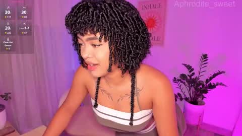 Snapshot of aphrodite_sweet chatting on 14, 12, 2025 Karla online show from 14, 12, 2025