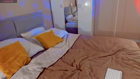 Aphrodite online show from 7, 4, 2026