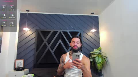 Snapshot of apolo_bianco_ chatting on 16, 9, 2025 APOLO online show from 16, 9, 2025