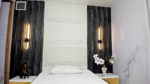   online show from 11, 4, 2026