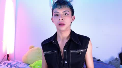 Snapshot of apolo_prince1 chatting on 4, 7, 2026 Apolo online show from 4, 7, 2026