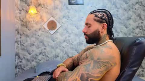 Apolo online show from 21, 12, 2025