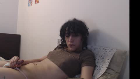 Snapshot of apolosbitch chatting on 4, 12, 2024 Nix online show from 4, 12, 2024