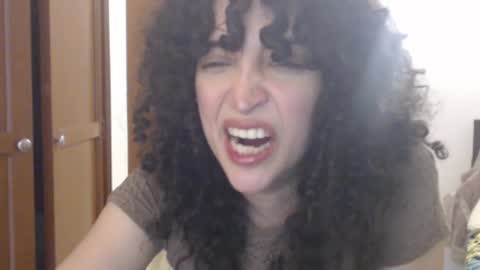 Snapshot of apolosbitch chatting on 24, 1, 2025 Nix online show from 24, 1, 2025