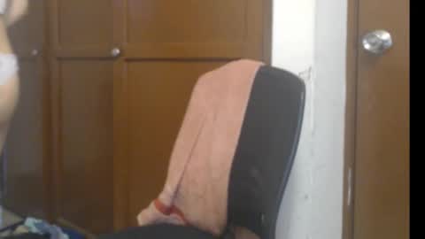 Snapshot of apolosbitch chatting on 1, 10, 2025 Nix online show from 1, 10, 2025