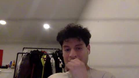 applejuice18 online show from 1, 1, 2025