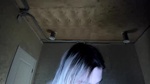 Snapshot of appleyummybuns chatting on 8, 11, 2025 appleyummybuns online show from 8, 11, 2025