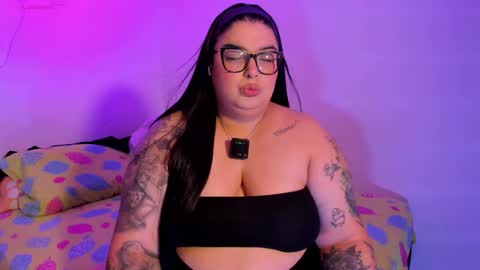 Snapshot of apriilpeach_ chatting on 10, 11, 2025 Maria online show from 10, 11, 2025