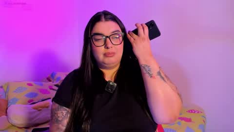 Snapshot of apriilpeach_ chatting on 12, 11, 2025 Maria online show from 12, 11, 2025