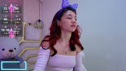 Snapshot of april_bennett chatting on 25, 9, 2025 online show from 25, 9, 2025