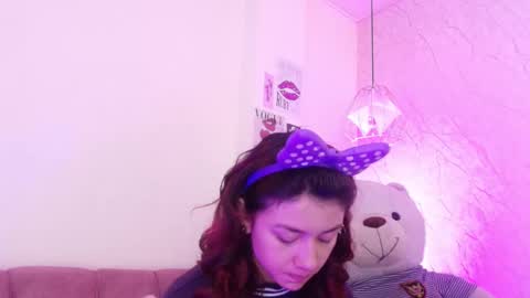 Snapshot of april_bennett chatting on 6, 10, 2025 online show from 6, 10, 2025