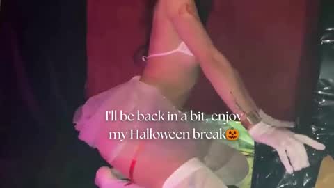   online show from 17, 10, 2025