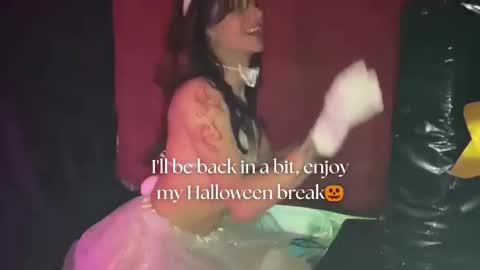   online show from 20, 10, 2025