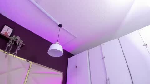 April online show from 16, 10, 2025