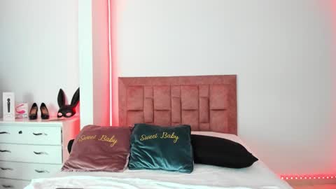 april collinsxx online show from 24, 2, 2026