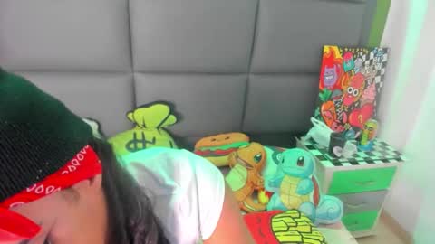 Snapshot of aprill_fox chatting on 19, 11, 2025 aprill_fox online show from 19, 11, 2025