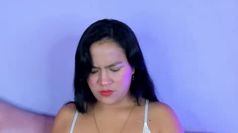 Snapshot of aprilmiiller chatting on 6, 5, 2026 aprilmiiller online show from 6, 5, 2026