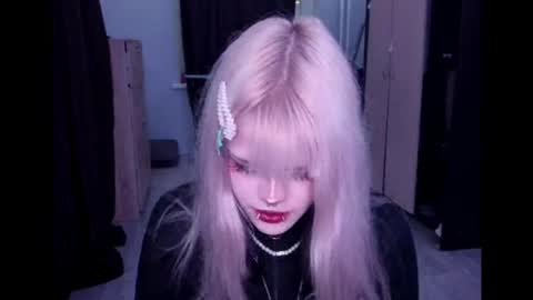 Snapshot of aprilspark chatting on 20, 4, 2026 Alice D online show from 20, 4, 2026