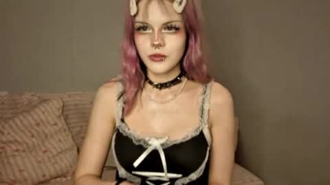 Snapshot of aprilspark chatting on 12, 5, 2026 Alice D online show from 12, 5, 2026