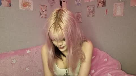 Snapshot of aprilspark chatting on 29, 5, 2026 Alice D online show from 29, 5, 2026