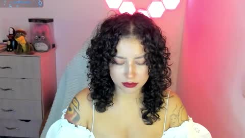 Snapshot of aqua_emilly chatting on 11, 11, 2025 aqua emilly online show from 11, 11, 2025