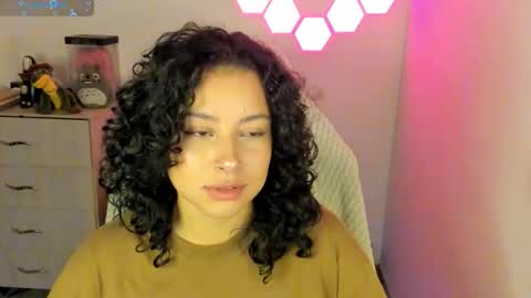 Snapshot of aqua_emilly chatting on 12, 11, 2025 aqua emilly online show from 12, 11, 2025