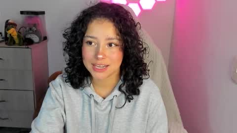 Snapshot of aqua_emilly chatting on 22, 11, 2025 aqua emilly online show from 22, 11, 2025