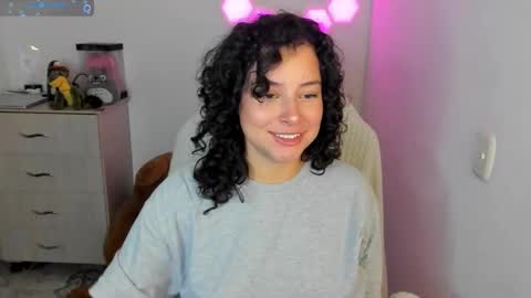 Snapshot of aqua_emilly chatting on 27, 11, 2025 aqua emilly online show from 27, 11, 2025