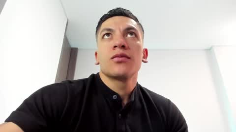 Snapshot of aquiles_51 chatting on 29, 5, 2026 Jonathan online show from 29, 5, 2026