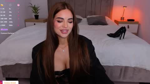 IsaBella online show from 14, 11, 2025