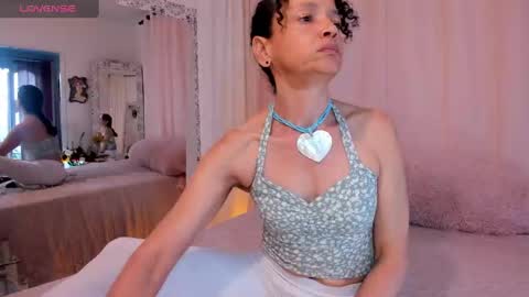 Snapshot of arabiel chatting on 15, 2, 2025 Nadia Cyel online show from 15, 2, 2025
