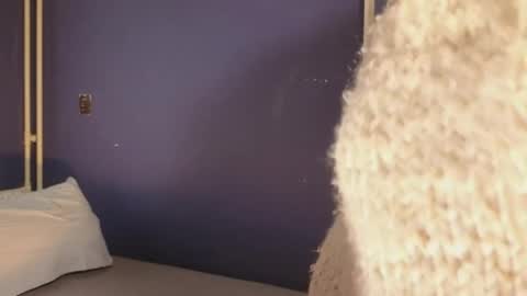 Nadia Cyel online show from 8, 4, 2026